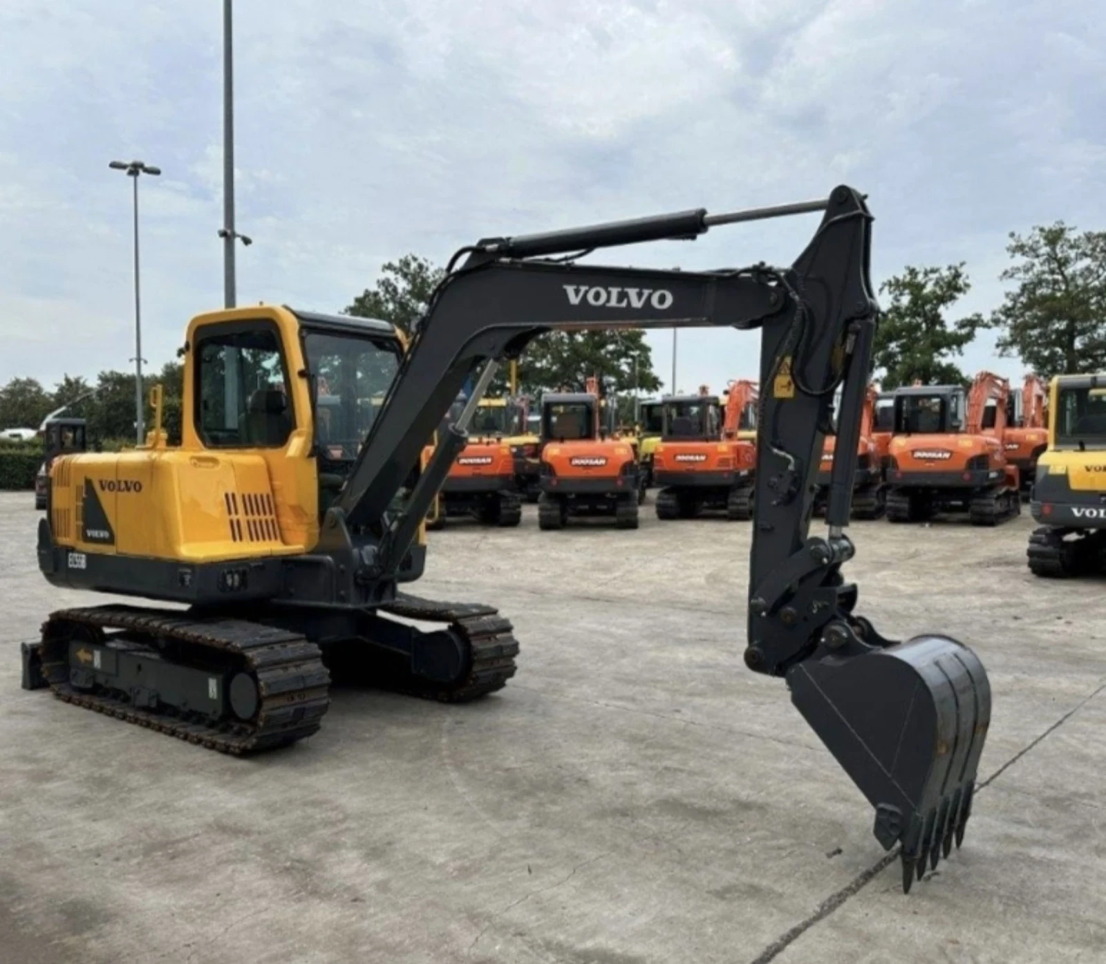 Багер Volvo EC 55 B отлично състояние  - изображение 3