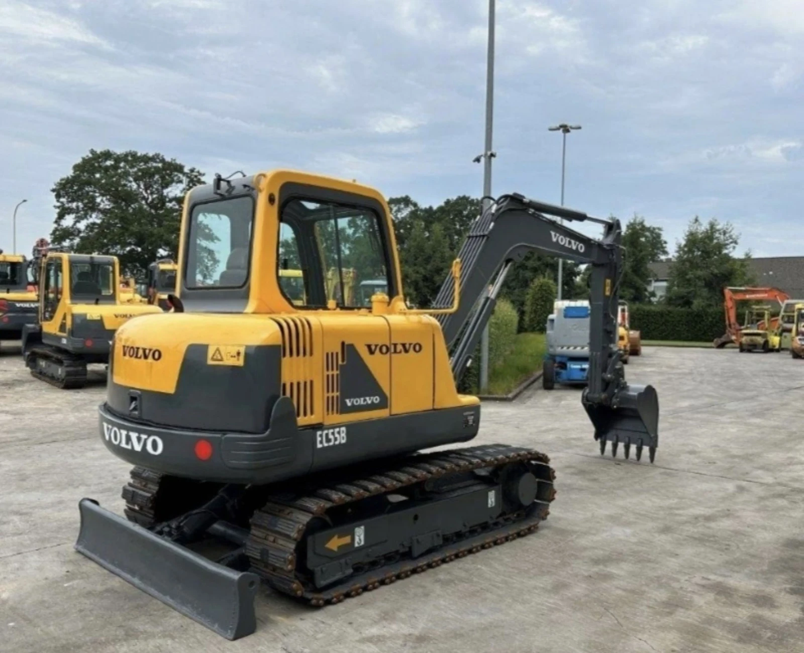 Багер Volvo EC 55 B отлично състояние  - изображение 2