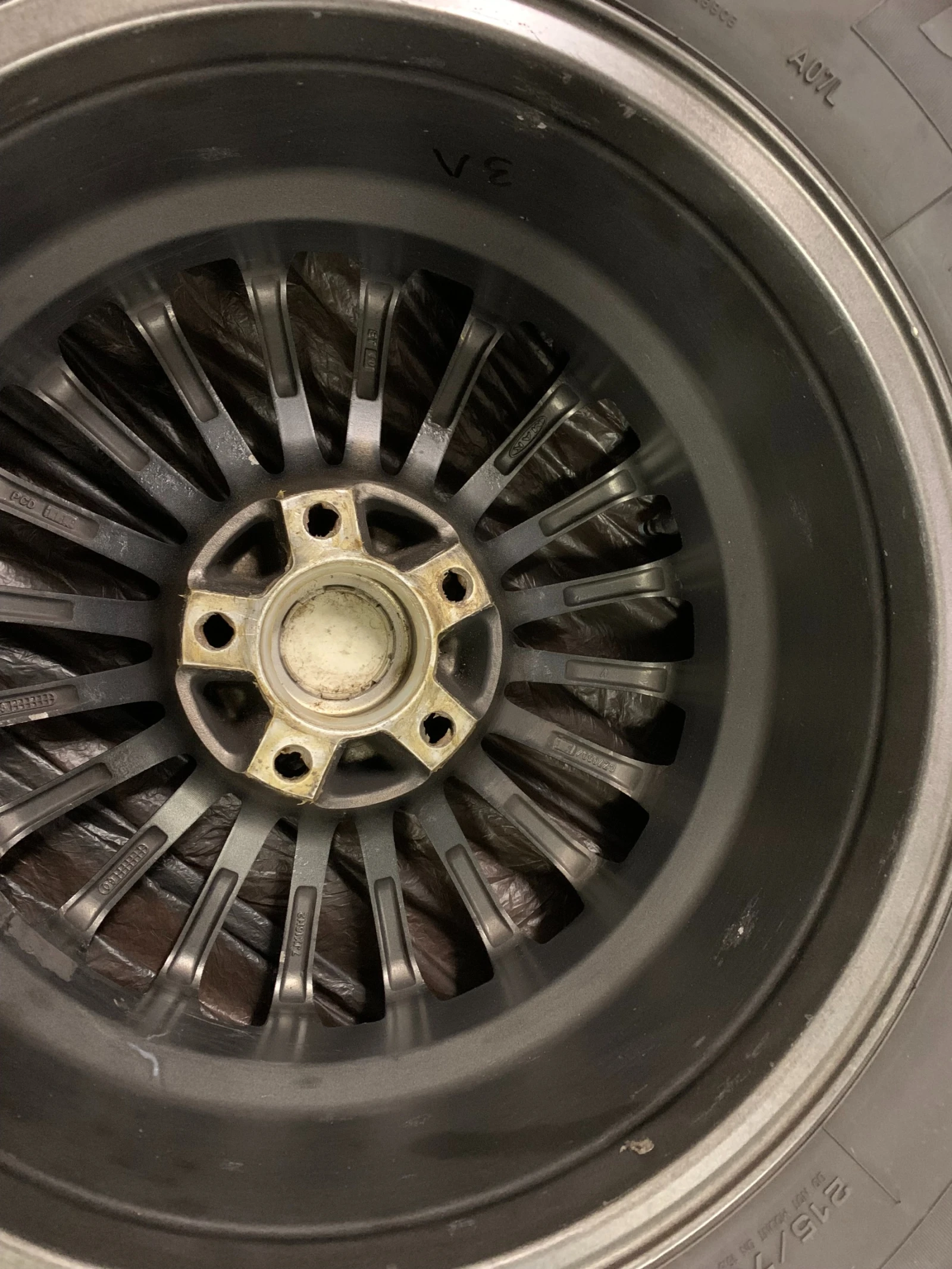 ���� � ������ 215/70R16 �� Mitsubishi Outlander | Mobile.bg � ����������� 3