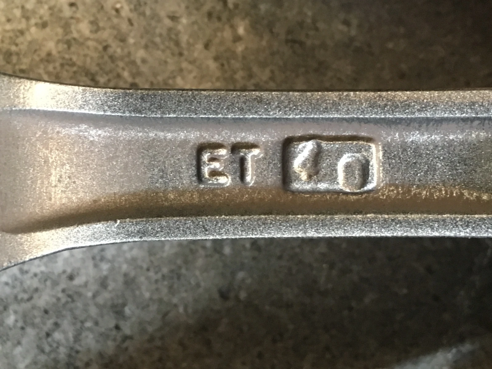 ���� � ������ 215/70R16 �� Mitsubishi Outlander | Mobile.bg � ����������� 5