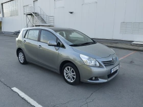 Toyota Corolla verso 2.0D4D, снимка 2