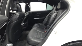 Mercedes-Benz C 300 4MATIC AMG Line, снимка 11
