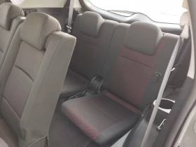 Обява за продажба на Toyota Corolla verso 2.0D4D ~11 799 лв. - изображение 8