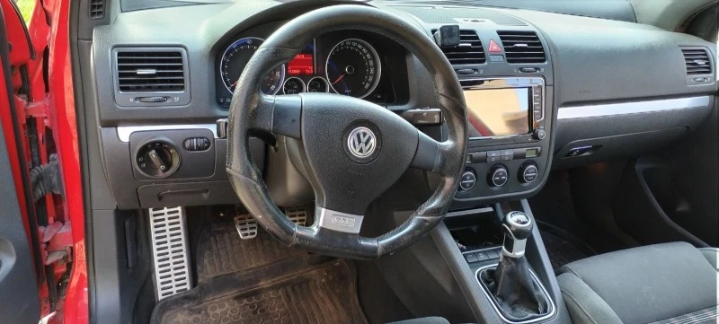 VW Golf 2.0 GTI 200, снимка 12 - Автомобили и джипове - 47020406