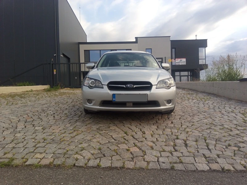 Subaru Legacy 2.0R, снимка 2 - Автомобили и джипове - 47113954