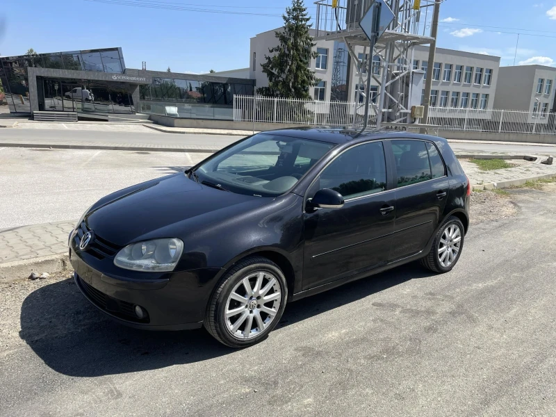 VW Golf, снимка 1 - Автомобили и джипове - 47507823