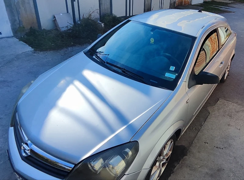 Opel Astra H 1.9 GTC, снимка 14 - Автомобили и джипове - 47801373