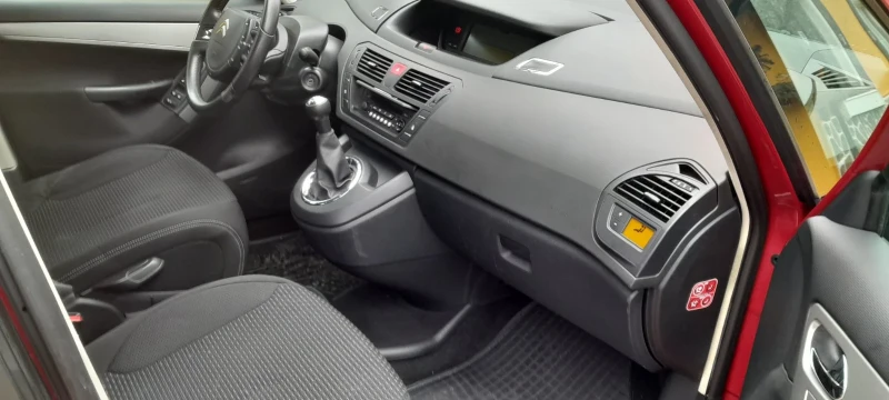 Citroen C4 Picasso 1.6i, снимка 6 - Автомобили и джипове - 48211224