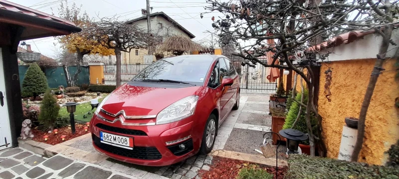 Citroen C4 Picasso 1.6i, снимка 2 - Автомобили и джипове - 48211224