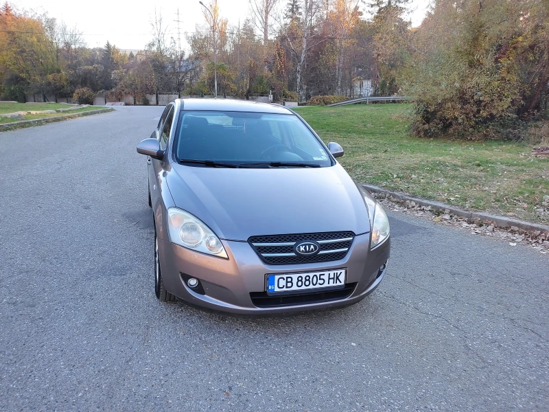 Kia Ceed, снимка 9 - Автомобили и джипове - 48285551