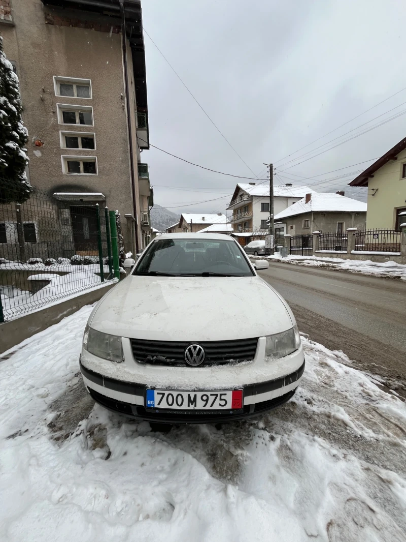 VW Passat, снимка 2 - Автомобили и джипове - 49238246