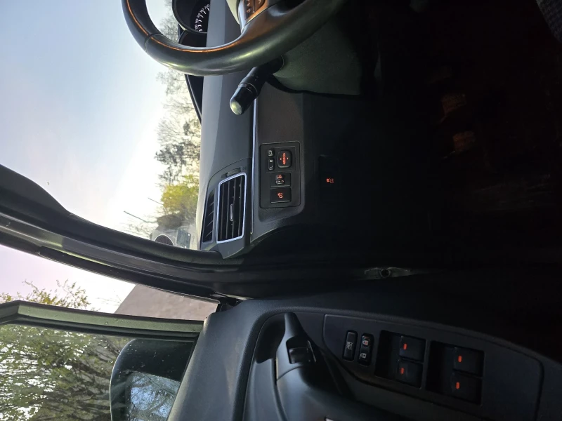 Toyota Verso, снимка 8 - Автомобили и джипове - 52425133