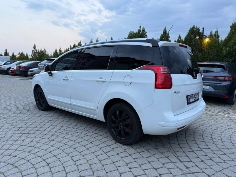 Peugeot 5008, снимка 11 - Автомобили и джипове - 52561279