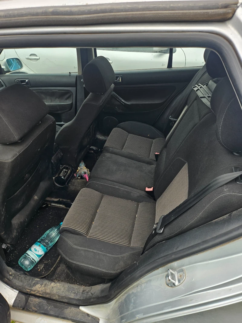 VW Golf, снимка 7 - Автомобили и джипове - 52806171