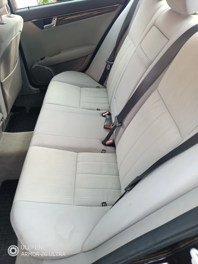 Mercedes-Benz C 220 2.2Cdi, снимка 8 - Автомобили и джипове - 52878673