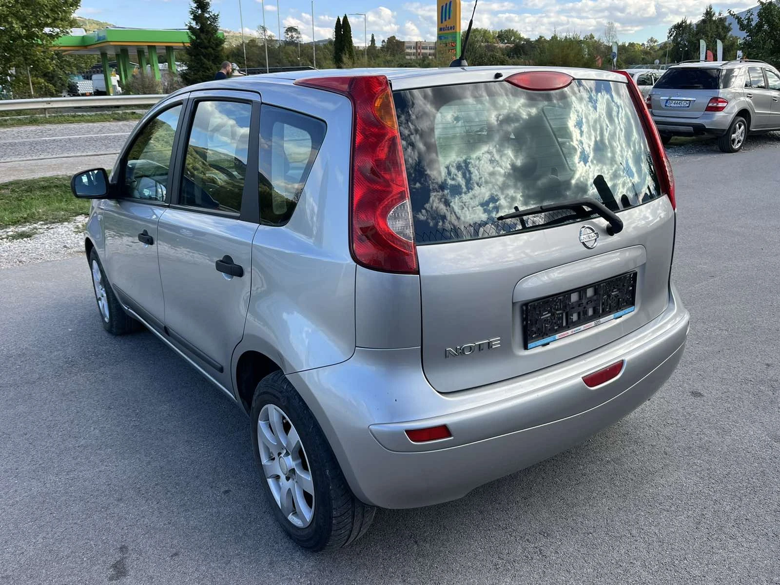 Nissan Note 1.4I 88кс КЛИМАТИК - изображение 5