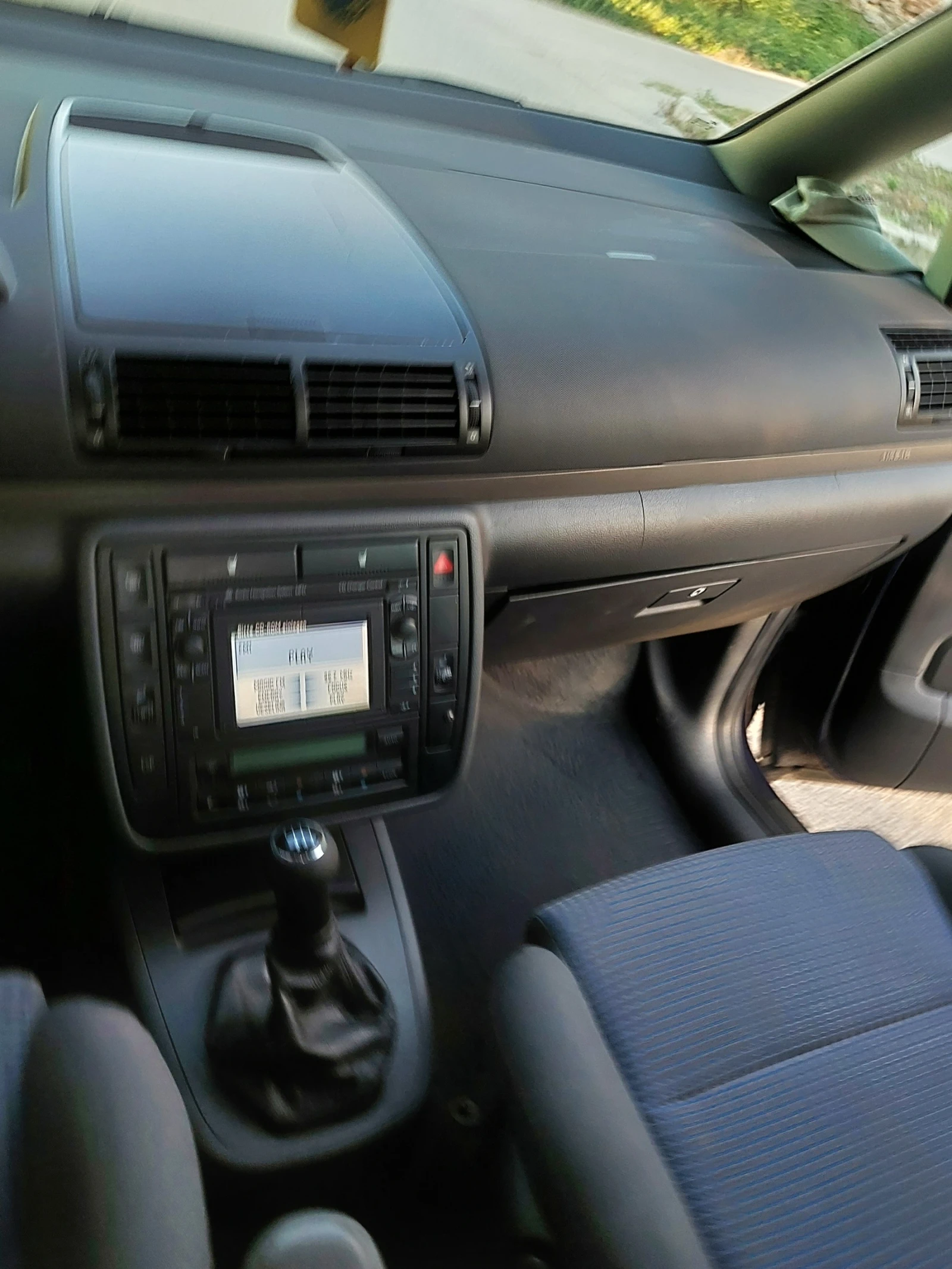 VW Sharan  - изображение 8