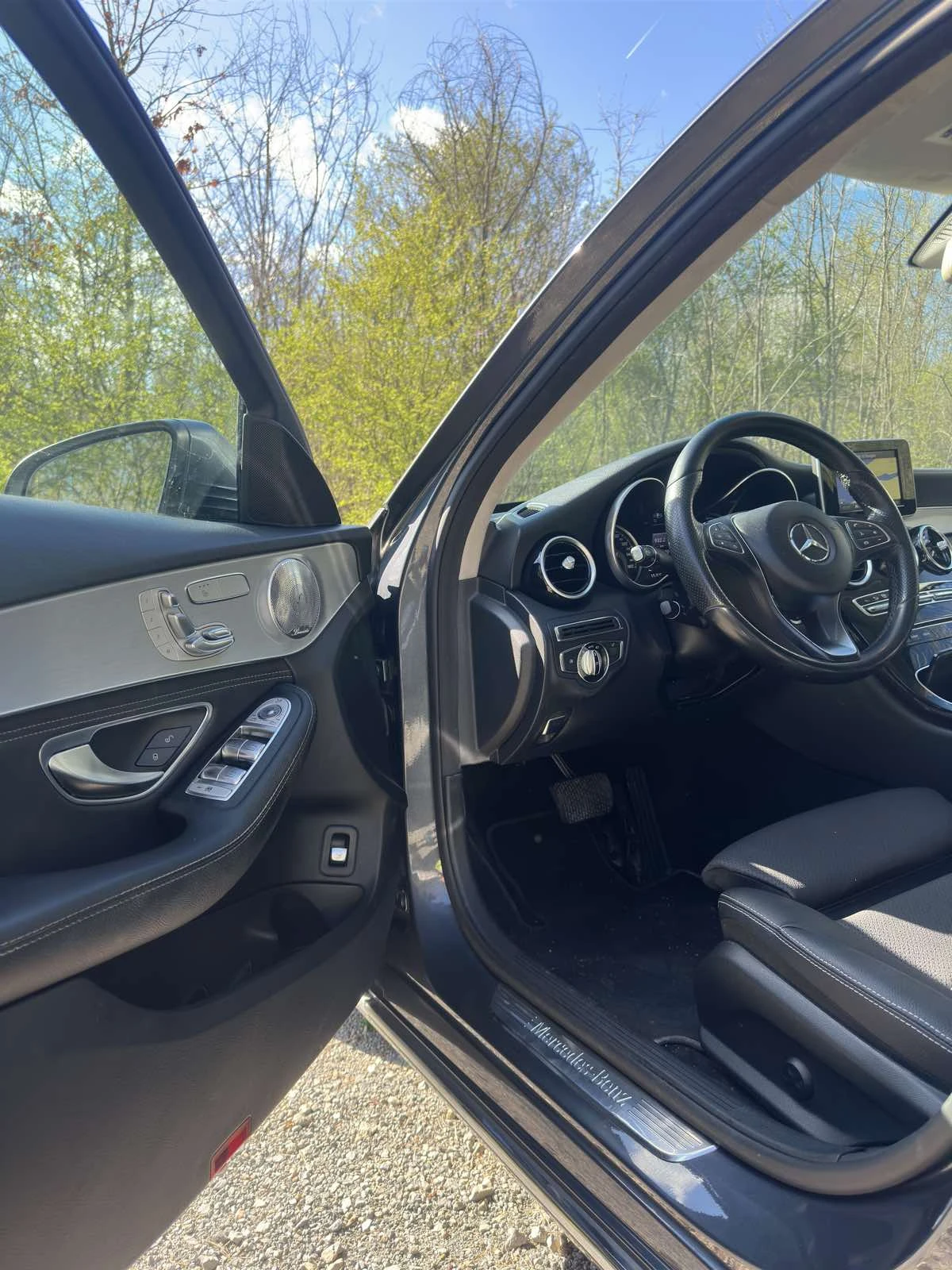 Mercedes-Benz C 300 4MATIC* Burmester* Панорама* Keyless* Алкантара*  - изображение 10