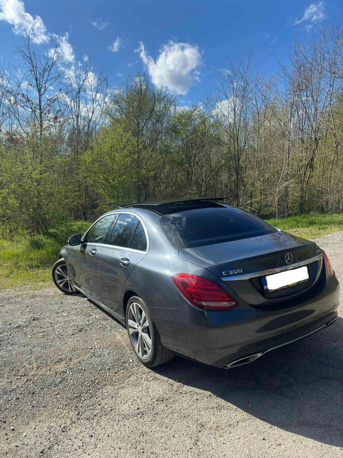 Mercedes-Benz C 300 4MATIC* Burmester* Панорама* Keyless* Алкантара*  - изображение 2