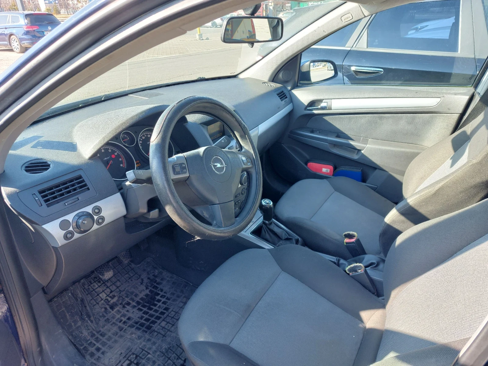 Opel Astra 1.4 - изображение 5