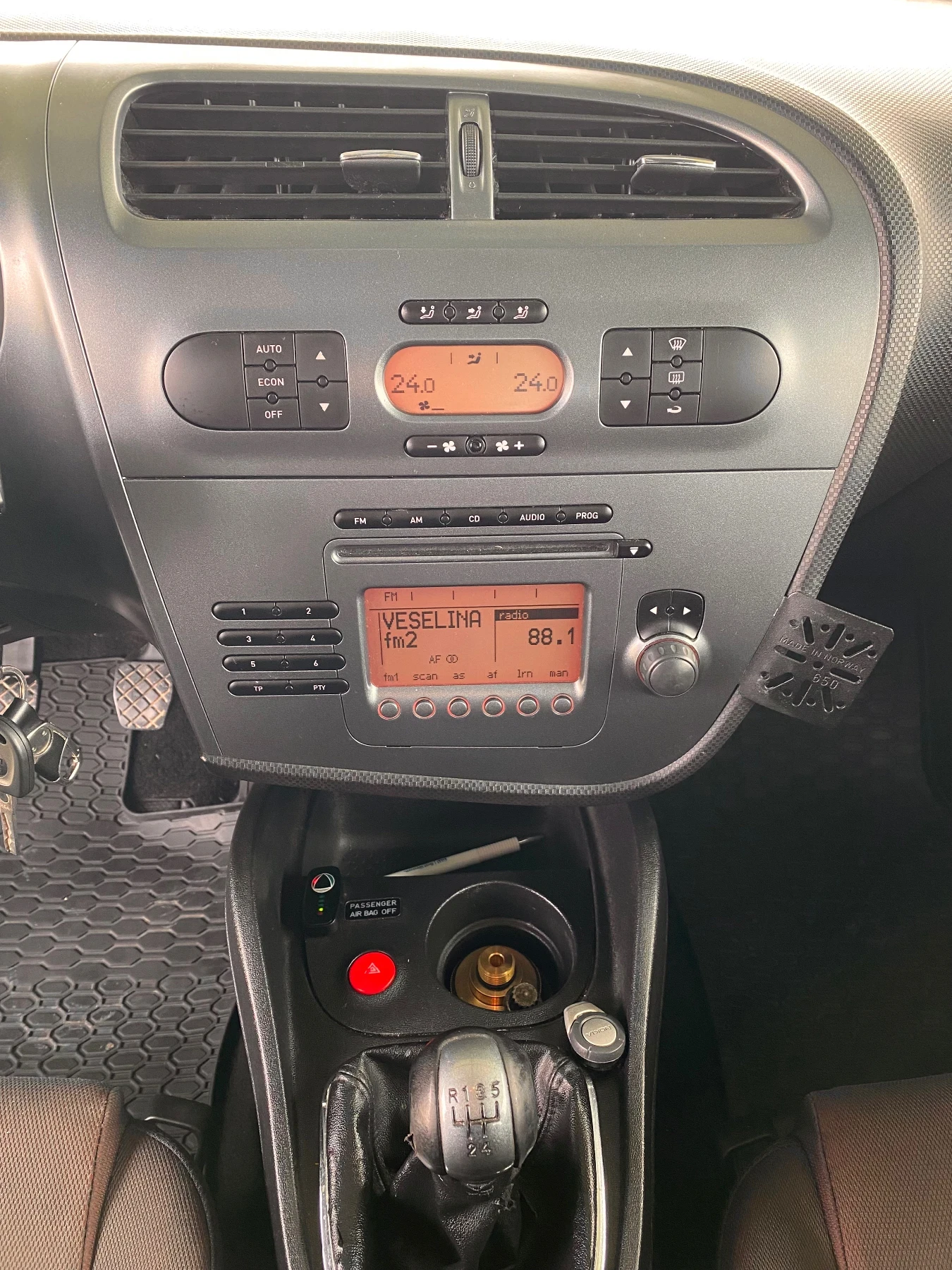 Seat Leon 1.6i LPG - изображение 8