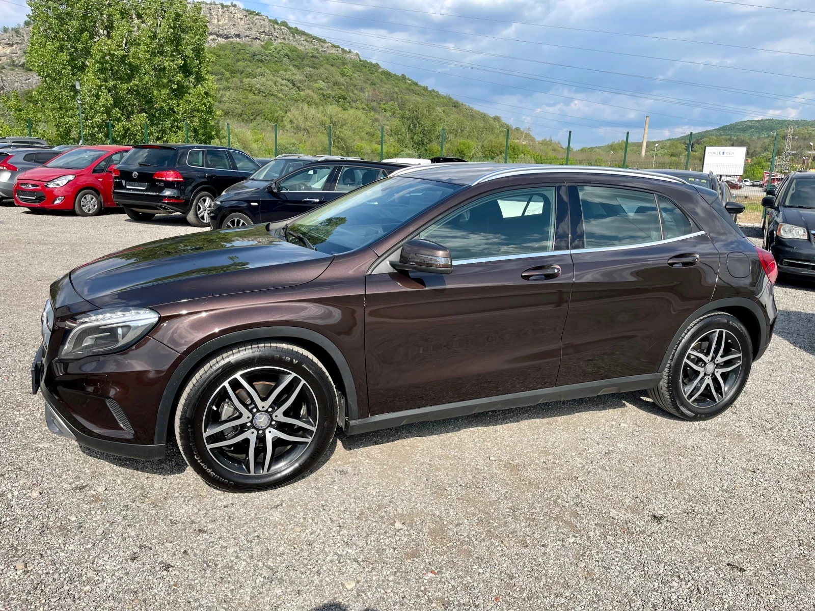 Mercedes-Benz GLA 200 PREMIUM-FULL LED-AVTOMAT-NAVI-CAMERA - изображение 2