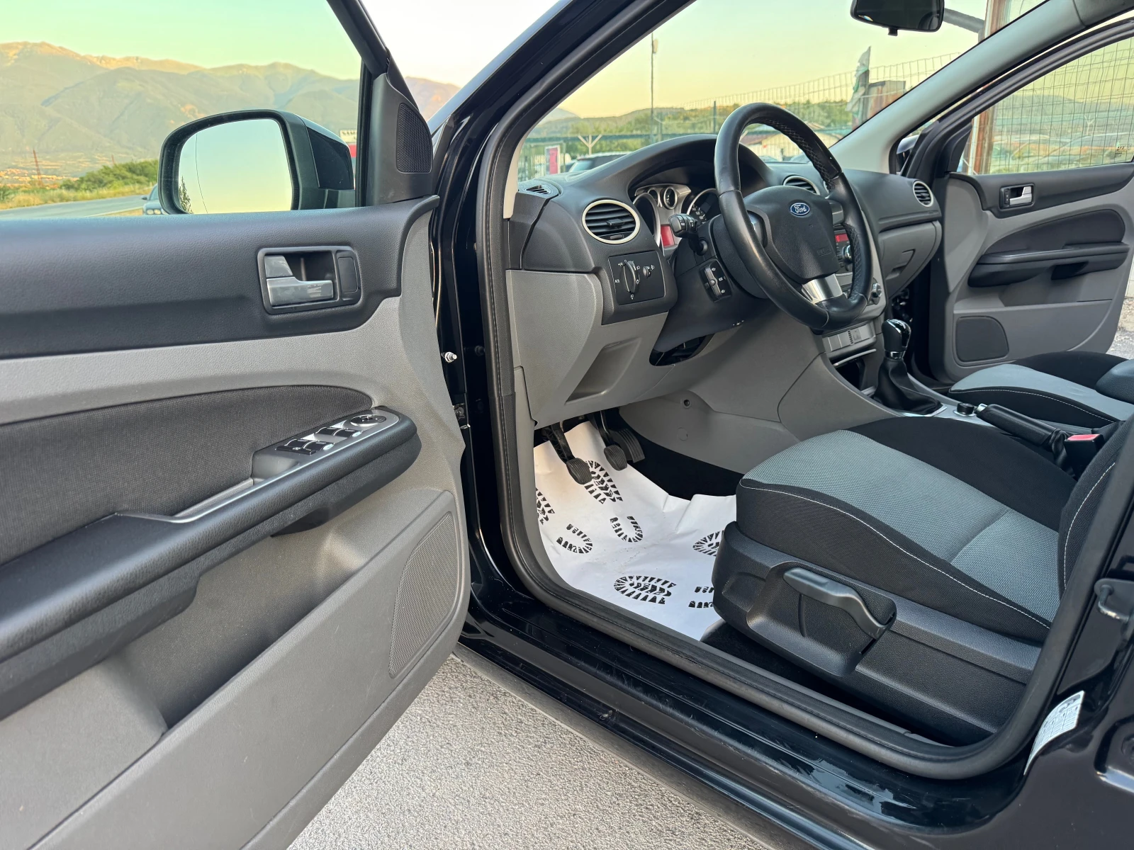 Ford Focus 1.6TDCi - изображение 8