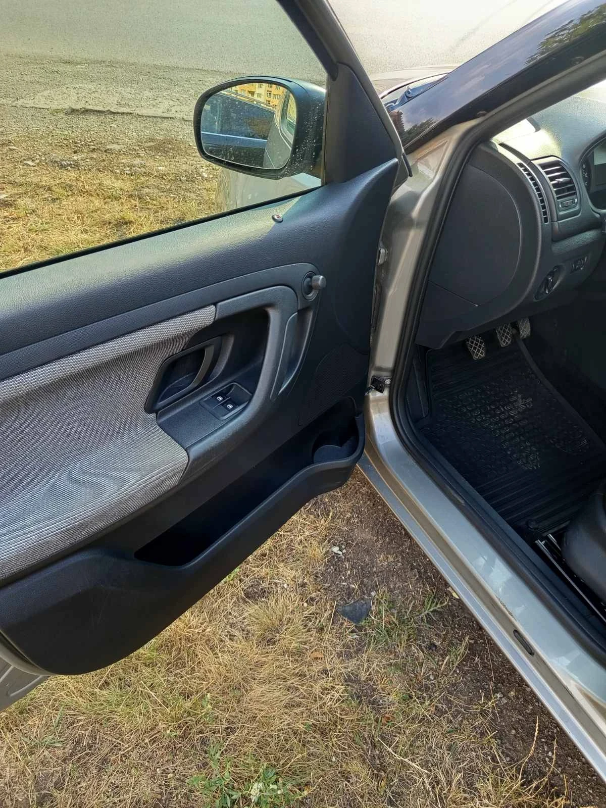 Skoda Roomster 1.6 - изображение 9