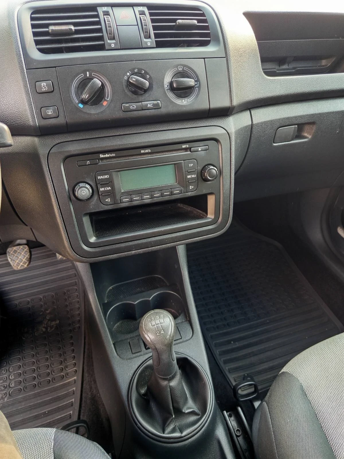 Skoda Roomster 1.6 - изображение 6