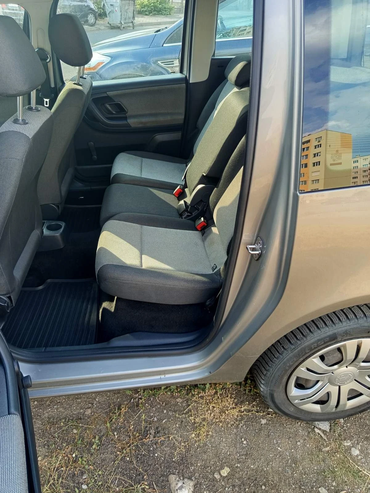 Skoda Roomster 1.6 - изображение 10