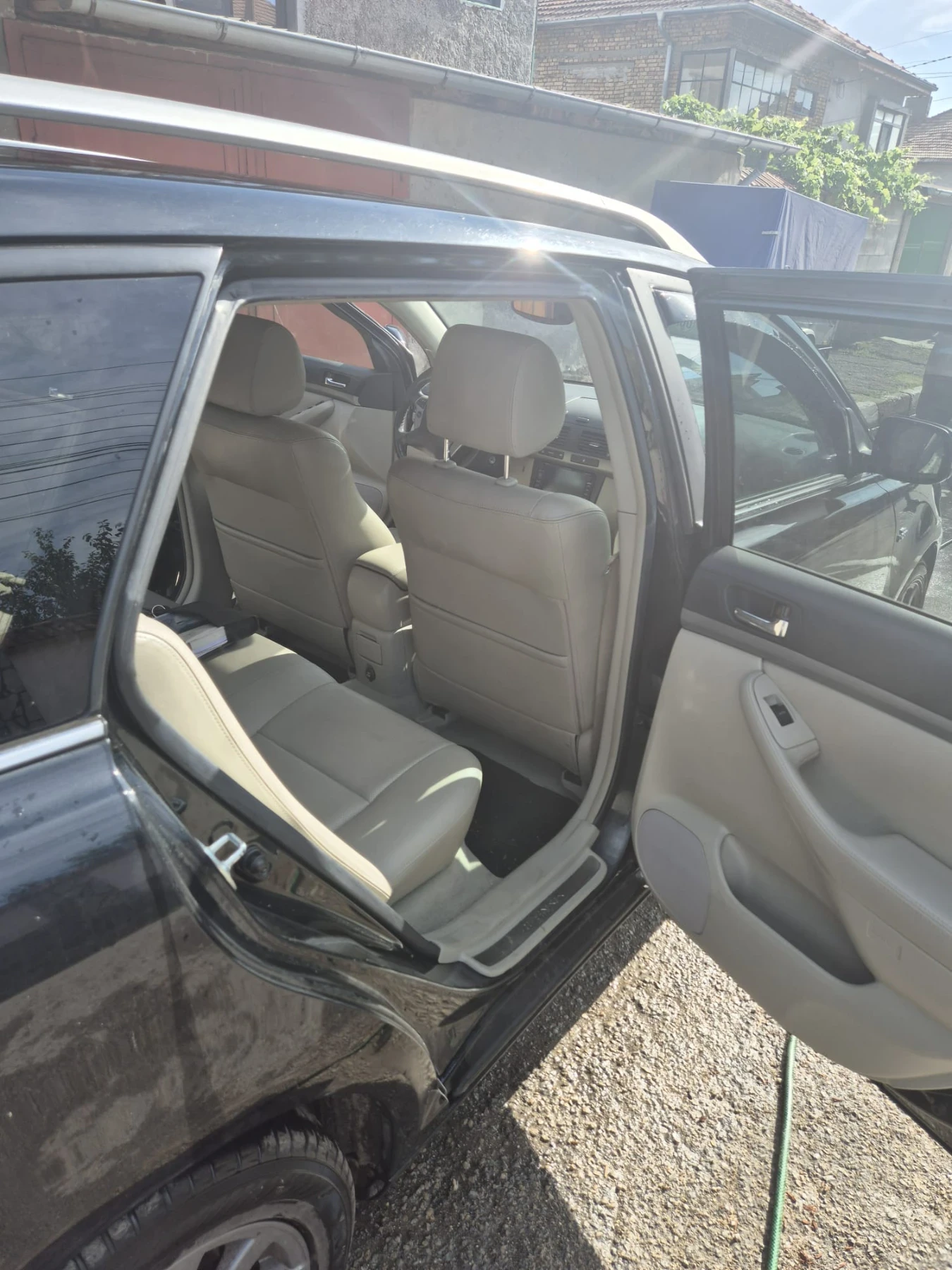 Toyota Avensis  - изображение 8