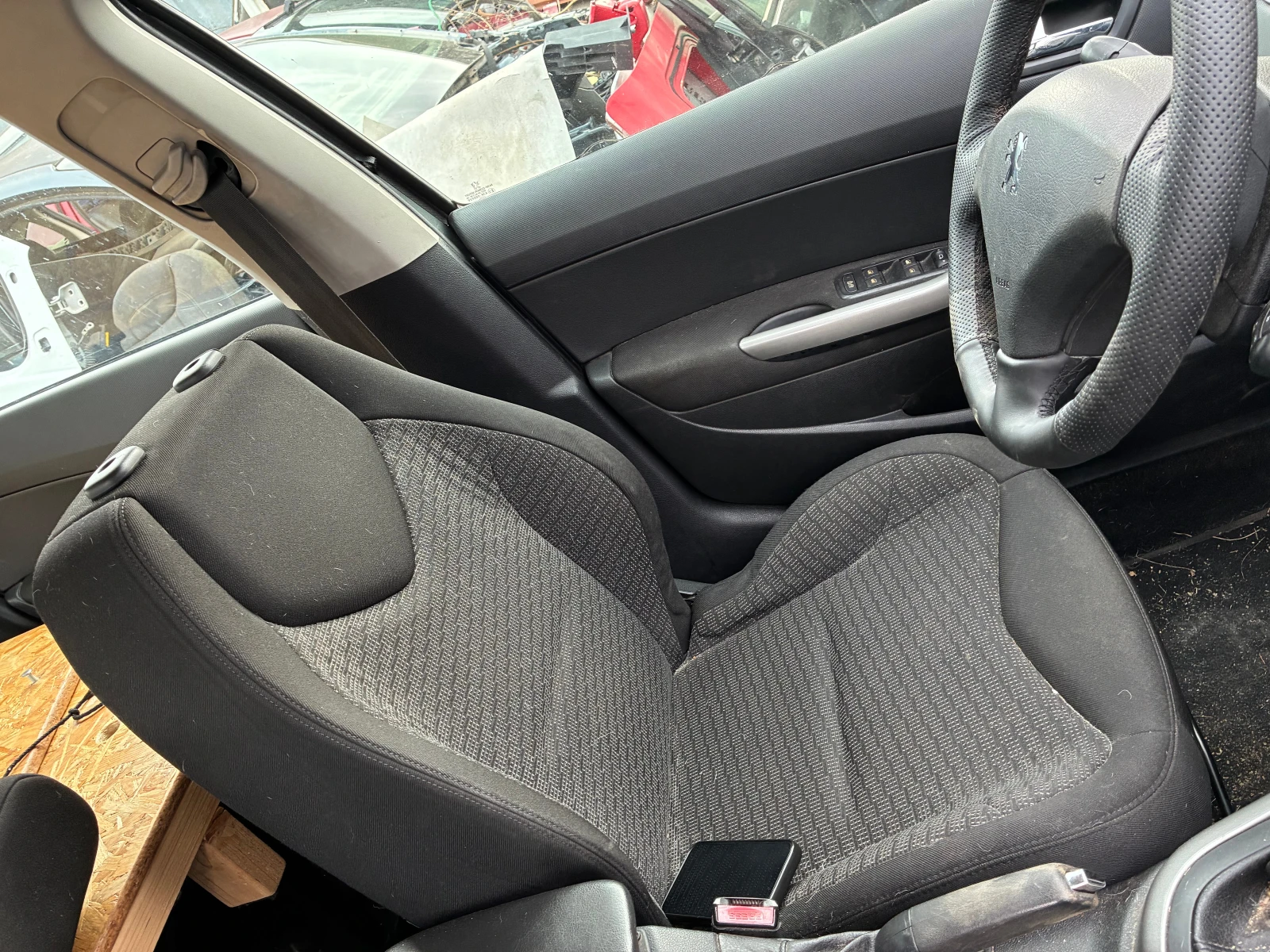 Peugeot 308 1.6hdi на части - изображение 6