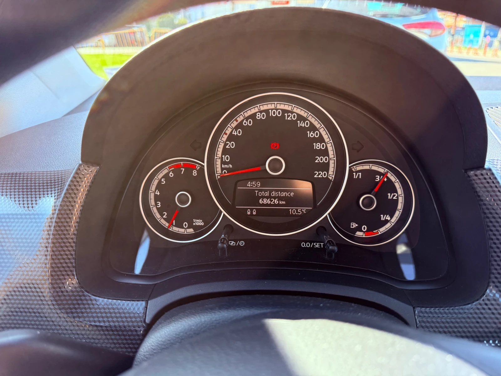 VW Up, снимка 12 - Автомобили и джипове - 53798022