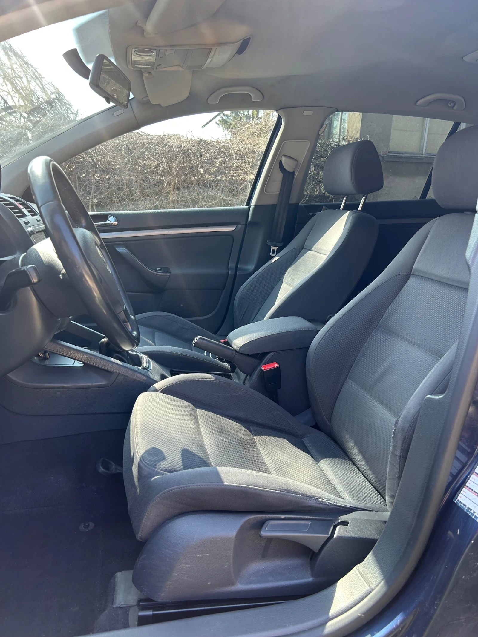 VW Golf 2.0TDI 4MOTION, снимка 16 - Автомобили и джипове - 54632108