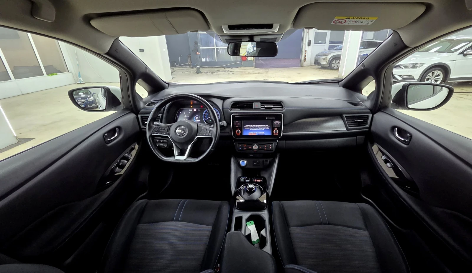 Nissan Leaf  62KWh/11.2021/SOH97%, снимка 12 - Автомобили и джипове - 54208518