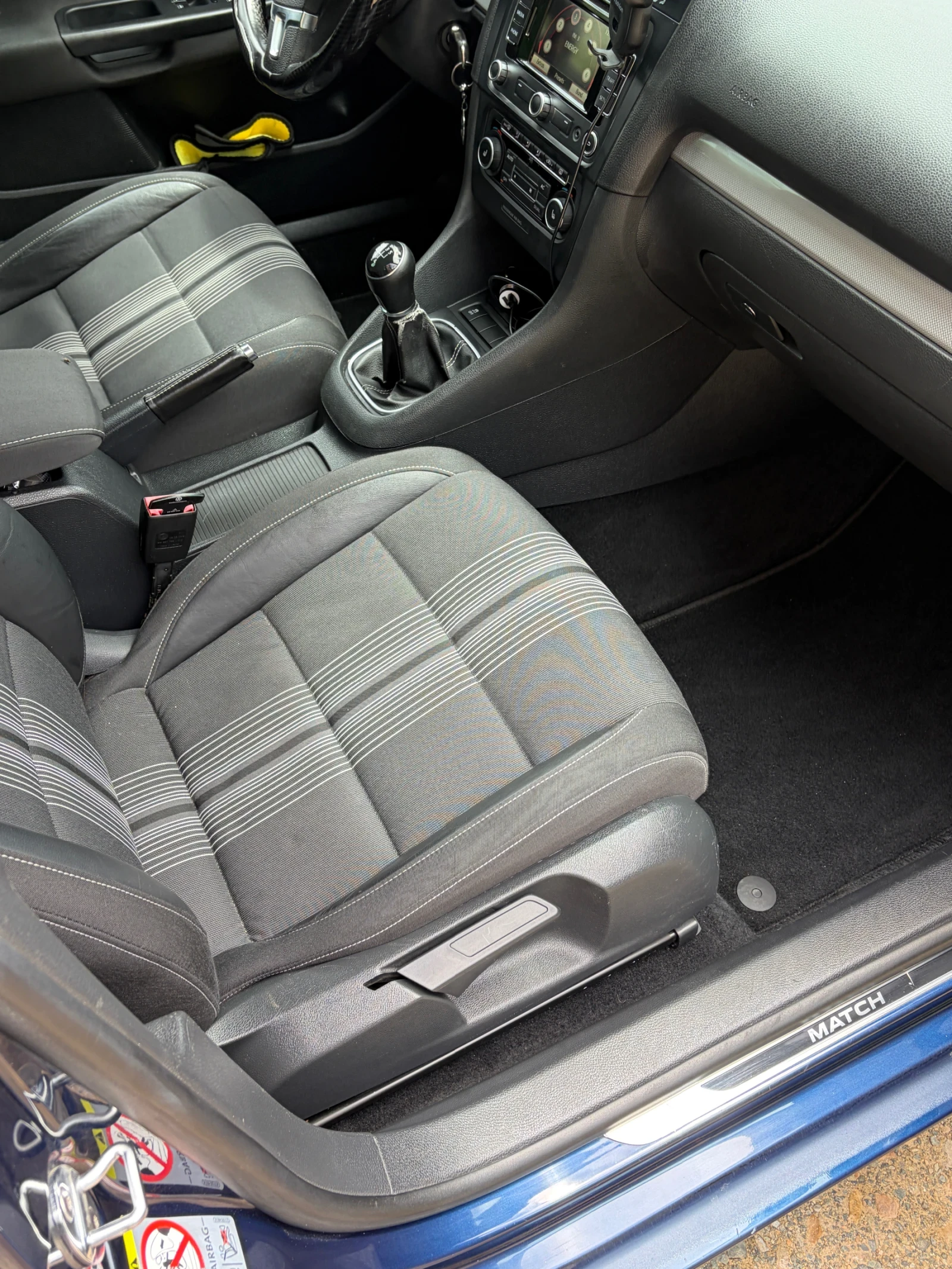 VW Golf, снимка 10 - Автомобили и джипове - 54892270