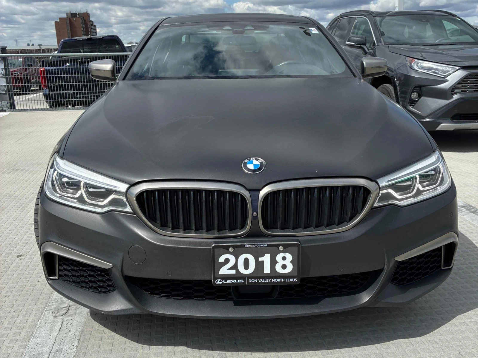 BMW 550 M550i xDrive / CARFAX, снимка 2 - Автомобили и джипове - 54982742