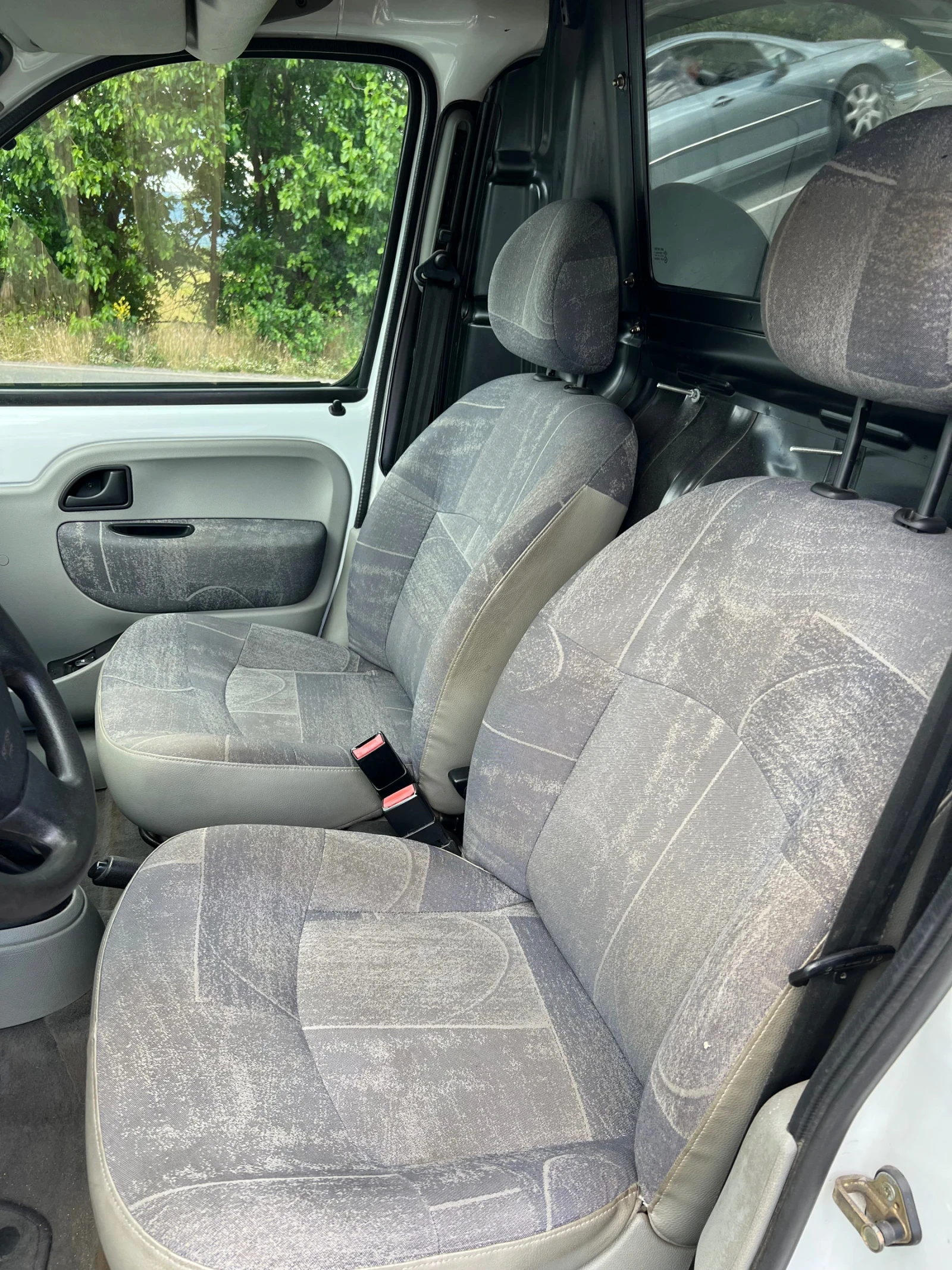 Renault Kangoo 4x4 * Климатик* , снимка 9 - Автомобили и джипове - 54994802