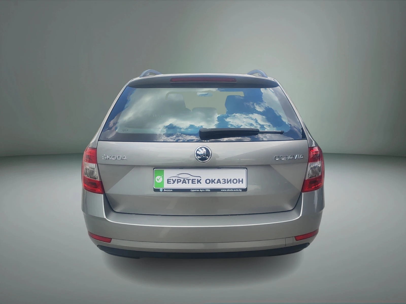 Skoda Octavia 1, 6 TDI/115 k.c., снимка 4 - Автомобили и джипове - 55152921