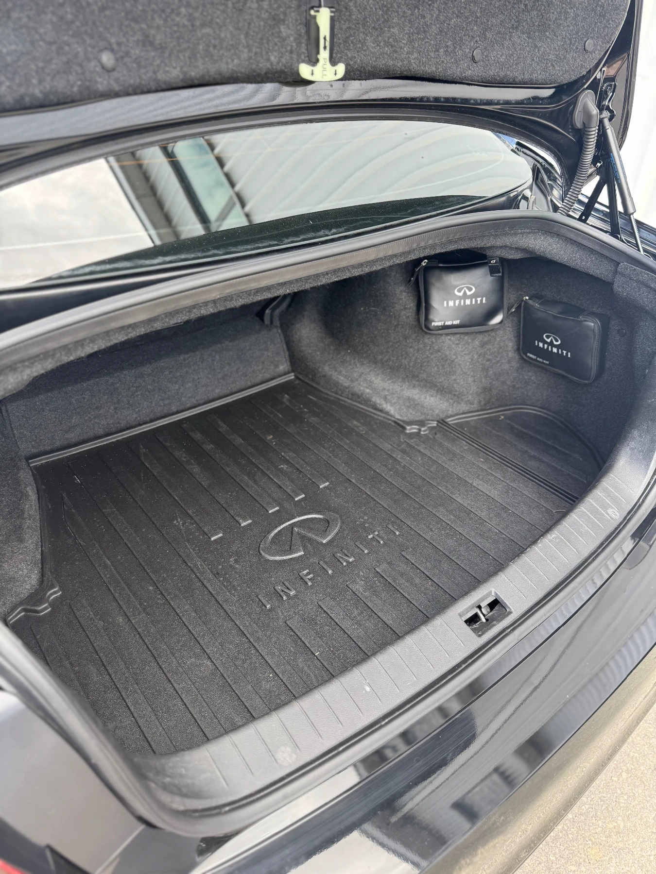 Infiniti Q50 3.0T LUXE AWD, снимка 14 - Автомобили и джипове - 55665522