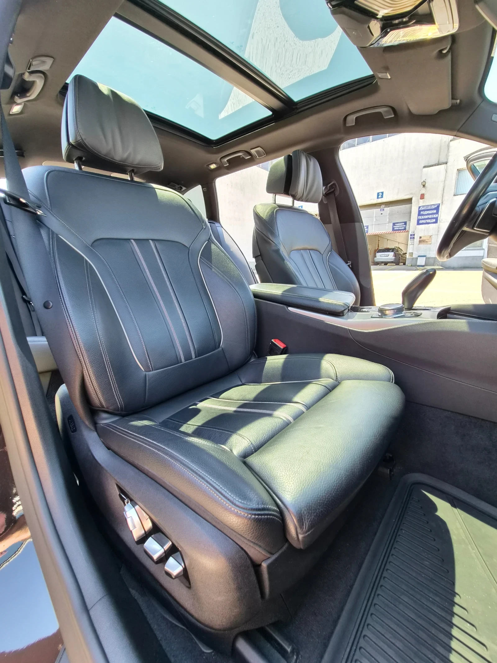 BMW 530 xDrive, снимка 9 - Автомобили и джипове - 55696838