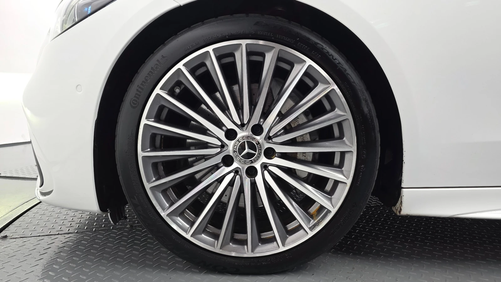 Mercedes-Benz C 300 4MATIC AMG Line, снимка 5 - Автомобили и джипове - 55885363