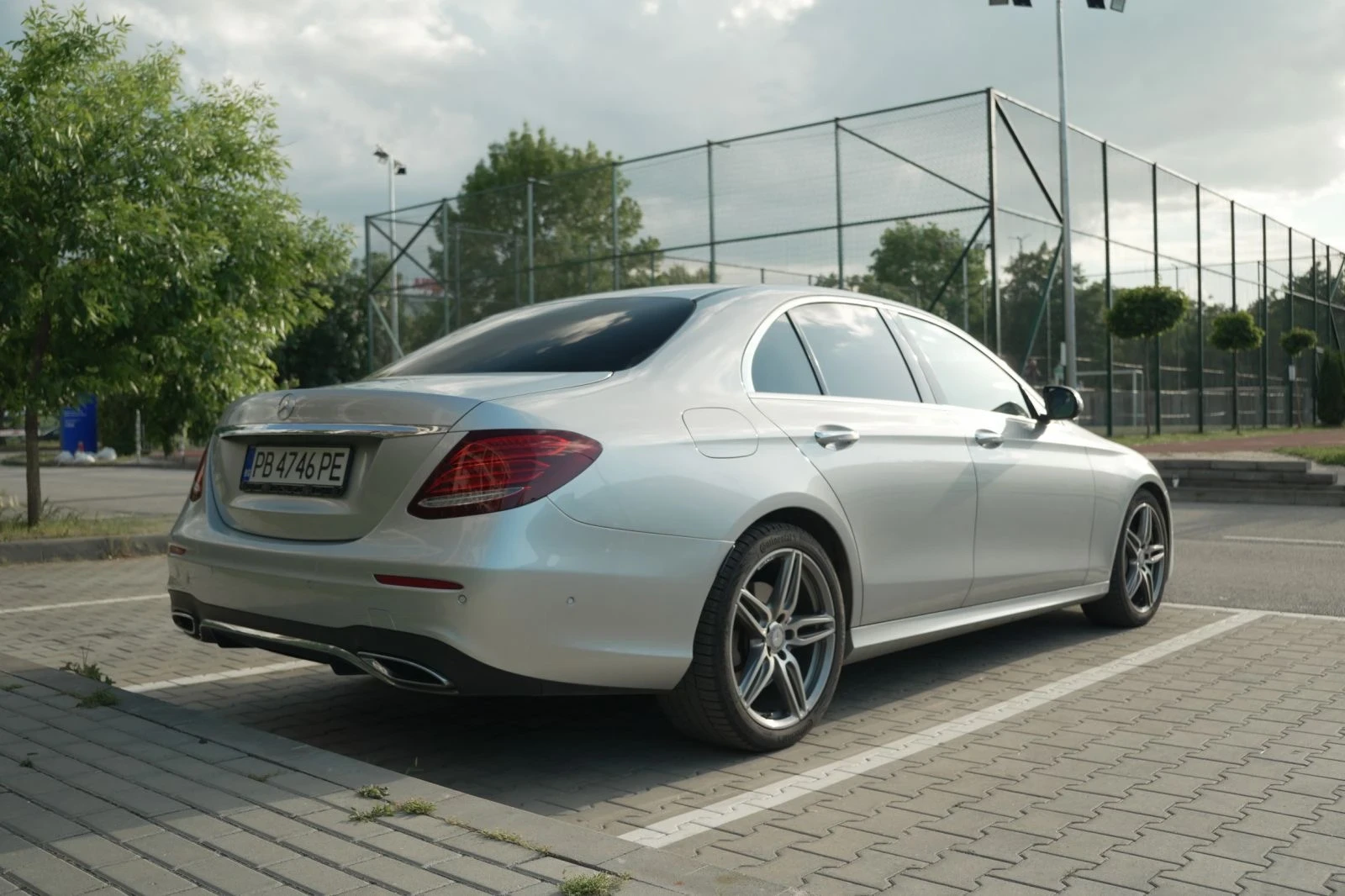 Mercedes-Benz E 350 d AMG Line Обдухване Масаж Вакуум, снимка 6 - Автомобили и джипове - 55960277