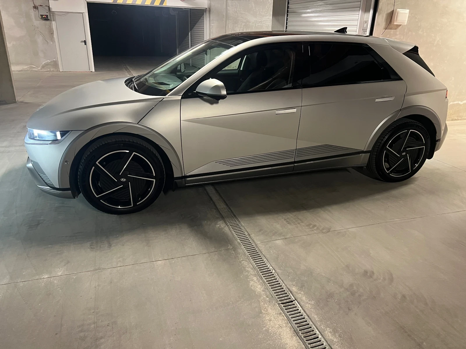 Hyundai Ioniq 5 Facelift AWD 4x4, , снимка 11 - Автомобили и джипове - 56010989