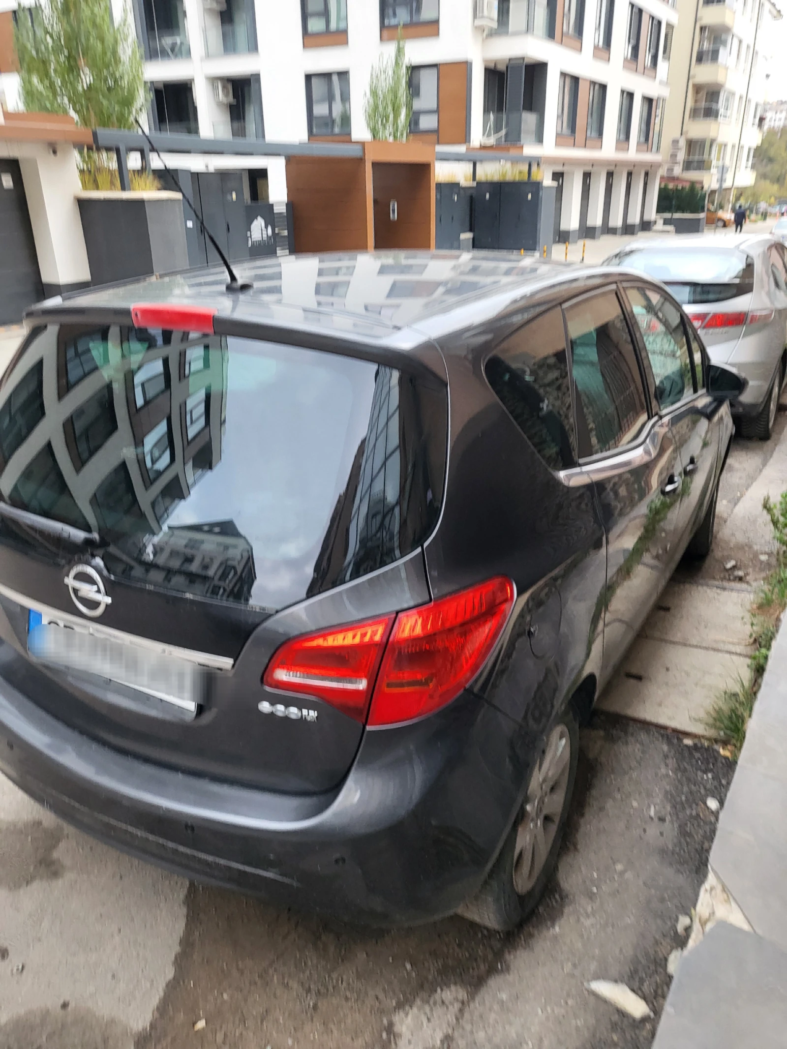 Opel Meriva, снимка 2 - Автомобили и джипове - 56733272