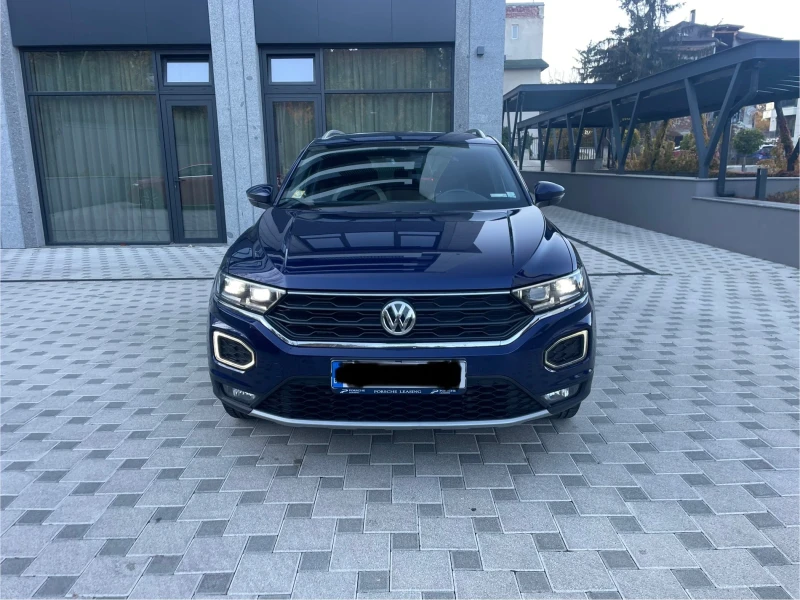 VW T-Roc 1.5TSi, снимка 3 - Автомобили и джипове - 48403460