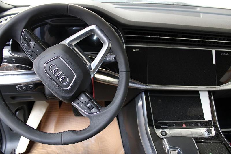 Audi Q8 3.0 TDI Quattro, снимка 5 - Автомобили и джипове - 33086443