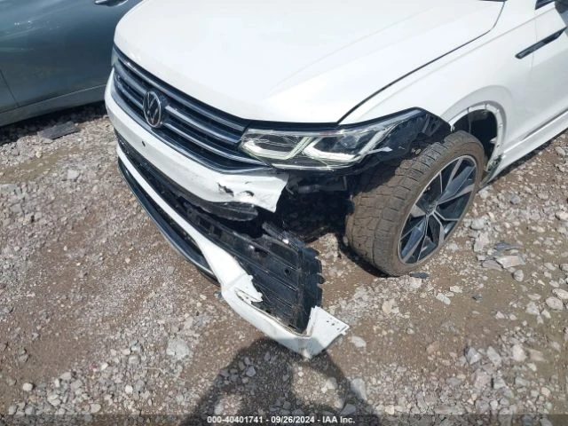 VW Tiguan 2.0T SEL R-LINE, снимка 6 - Автомобили и джипове - 47532563