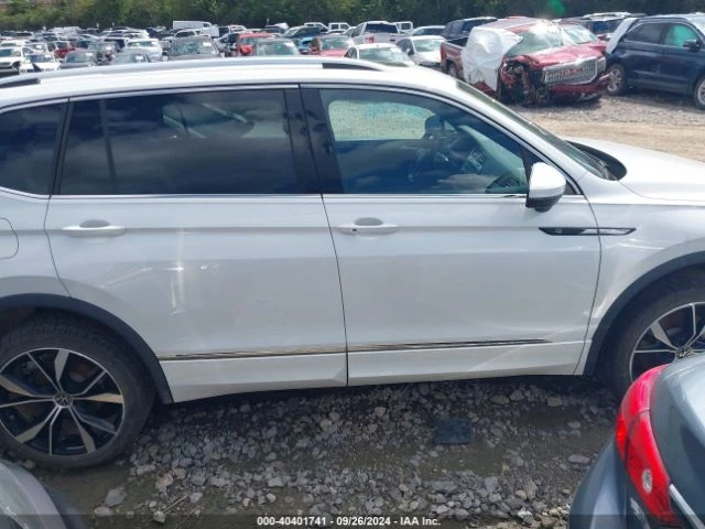 VW Tiguan 2.0T SEL R-LINE, снимка 13 - Автомобили и джипове - 47532563