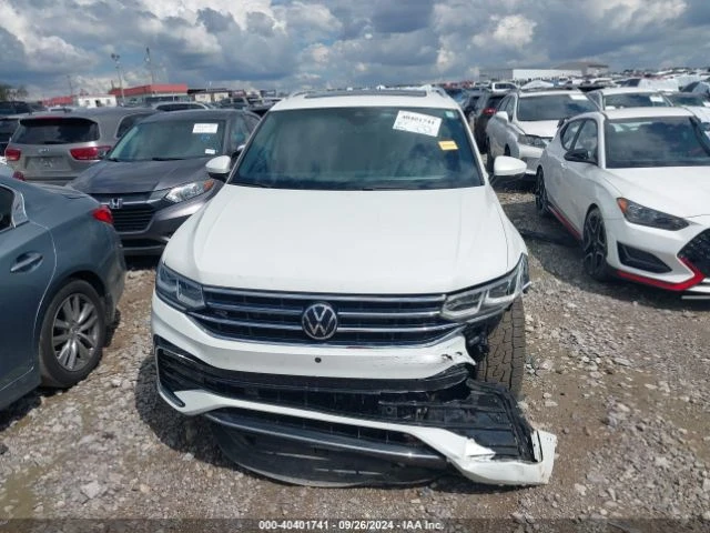 VW Tiguan 2.0T SEL R-LINE, снимка 12 - Автомобили и джипове - 47532563